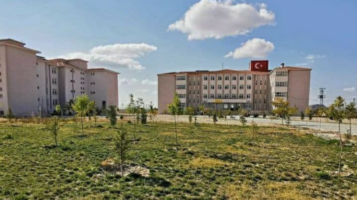 Günyüzü Anadolu Lisesi Fotoğrafı